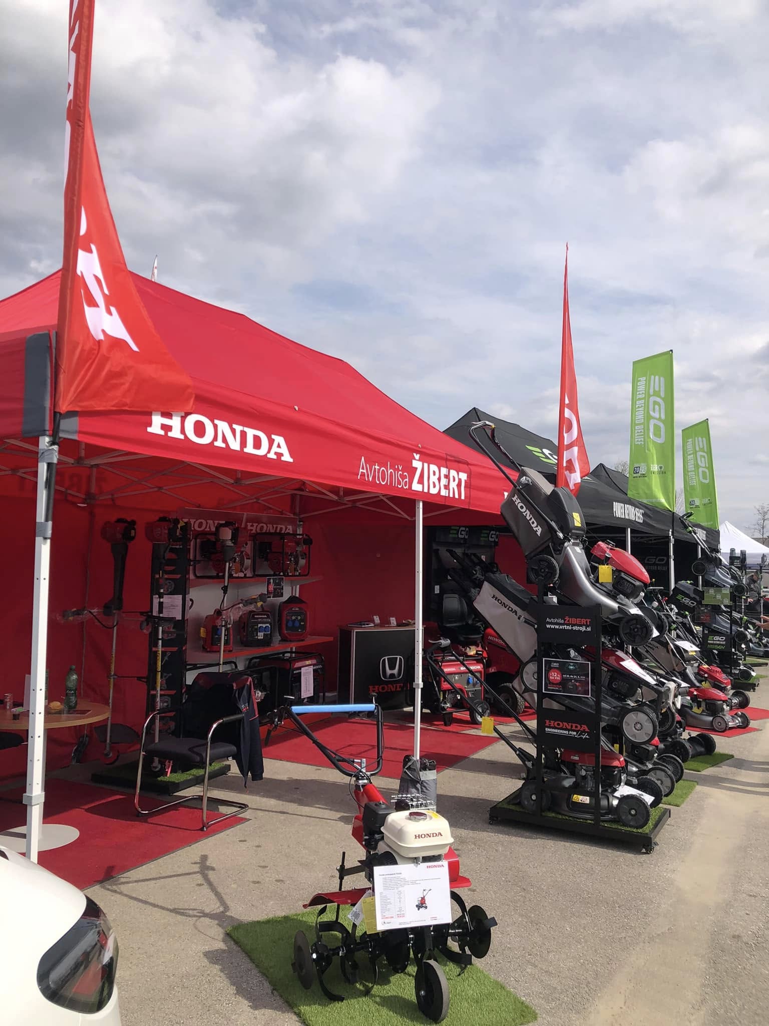 Honda sejemski šotor E-Z UP