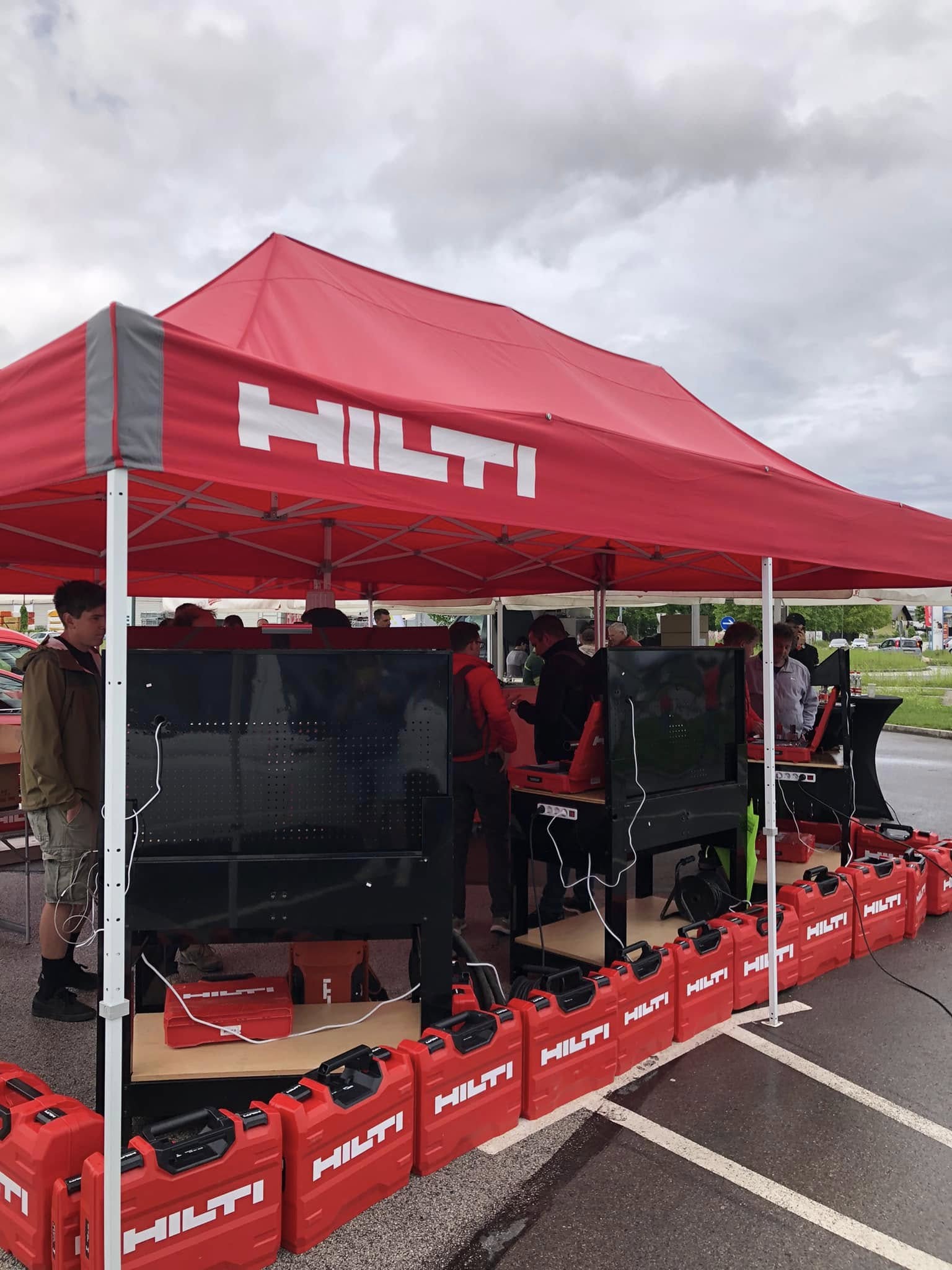 Hilti demonstracijski šotor E-Z UP